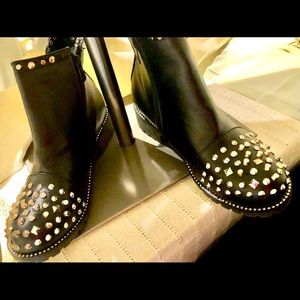 Womens faux leather boots